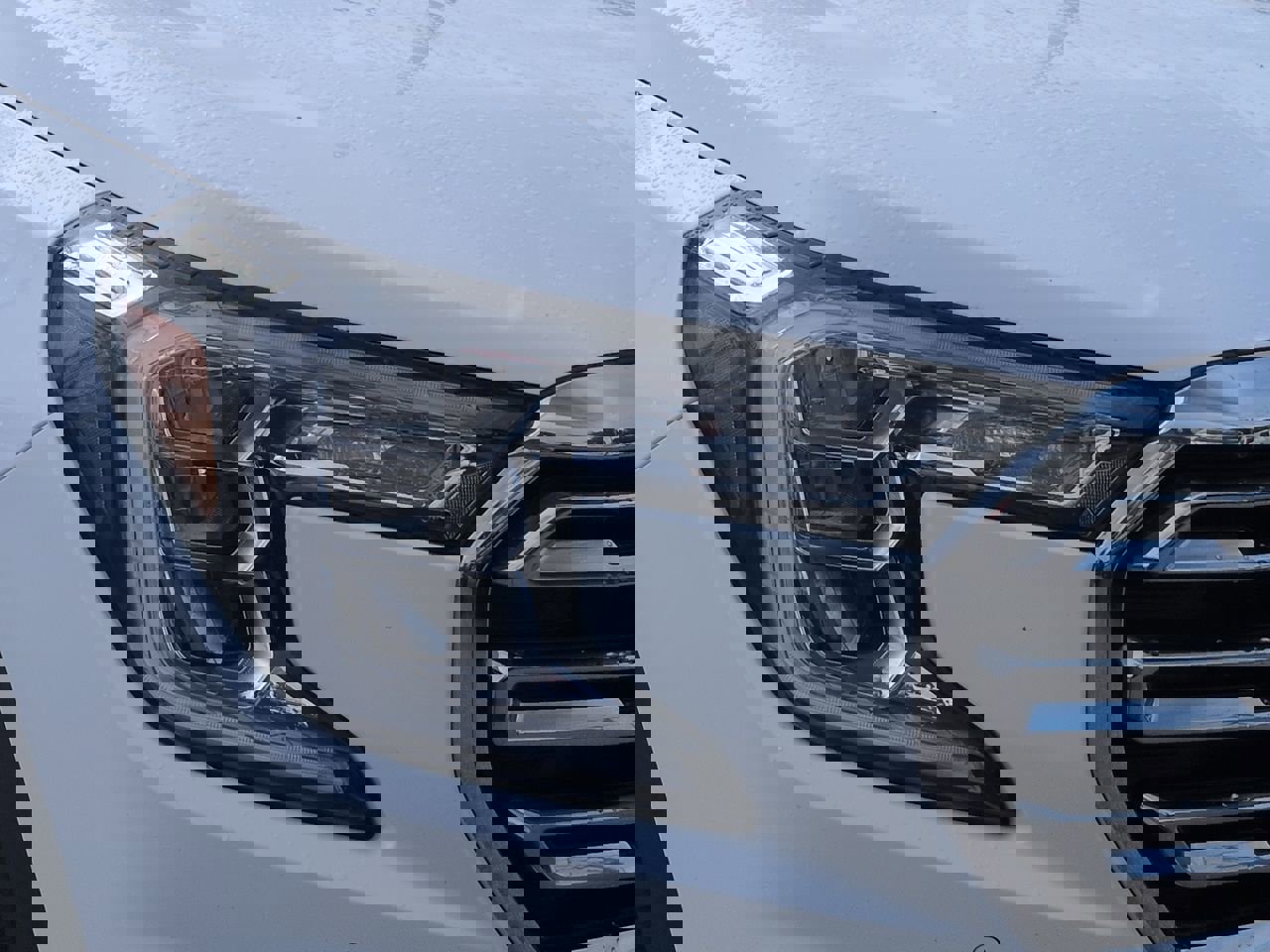 Certified 2022 GMC Terrain SLT w/ Tech Package image 17