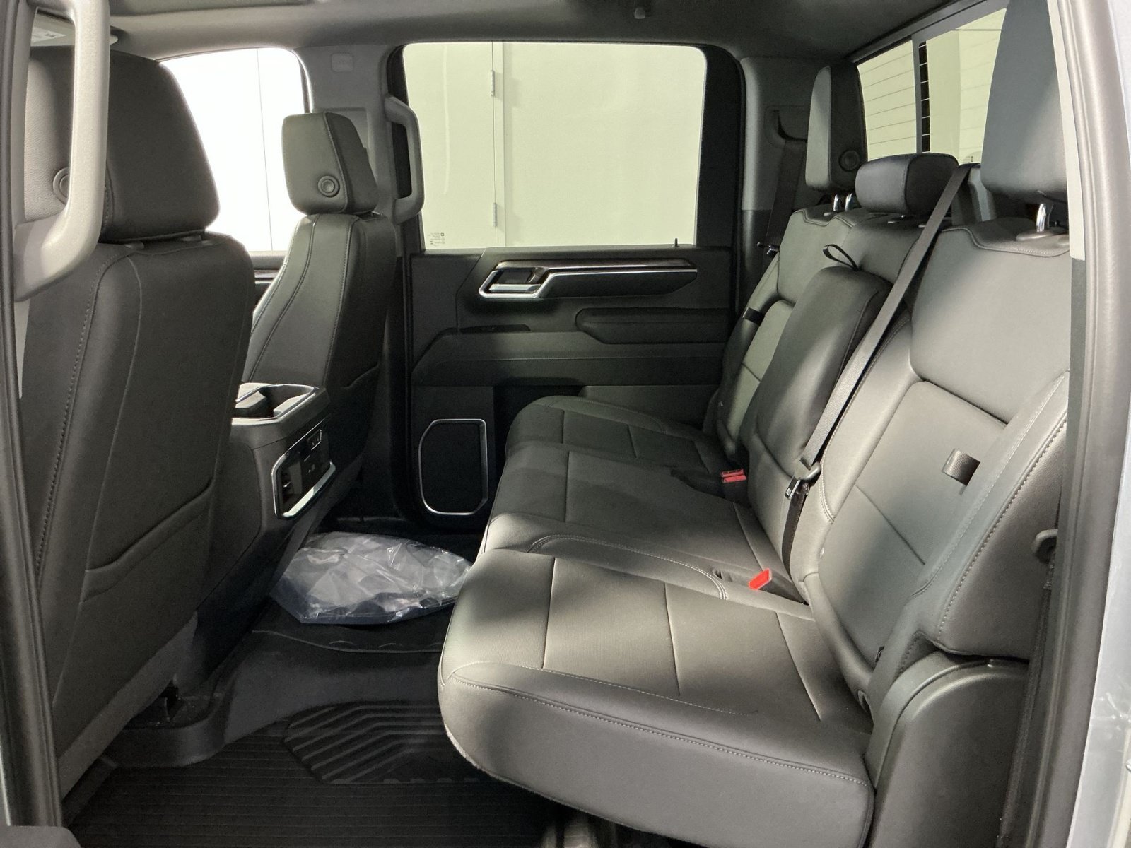 New 2026 Chevrolet Silverado 2500 LTZ w/ LTZ Plus Package AWD/4WD image 24