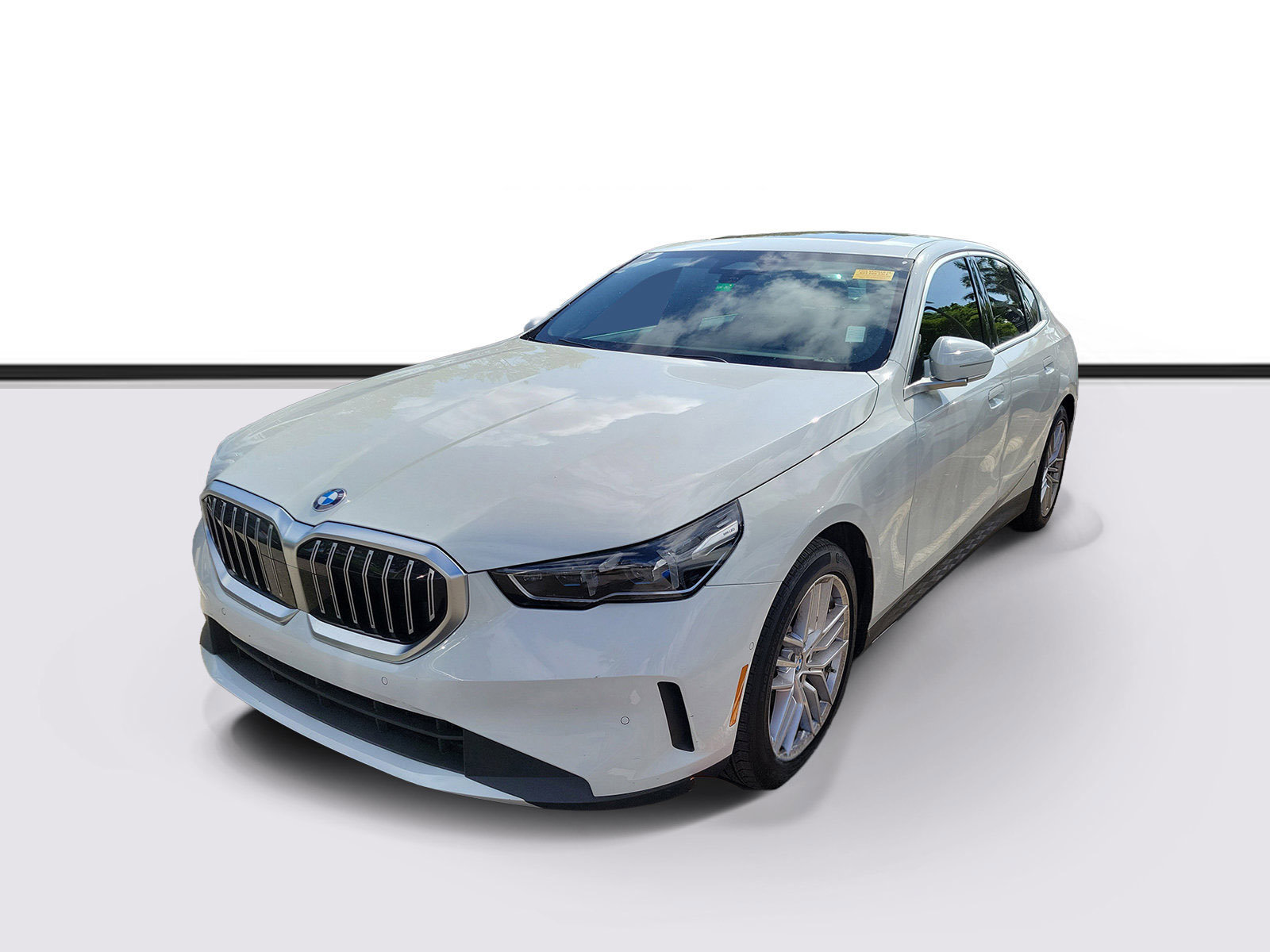 Used 2024 BMW 530i w/ Convenience Package RWD image 3