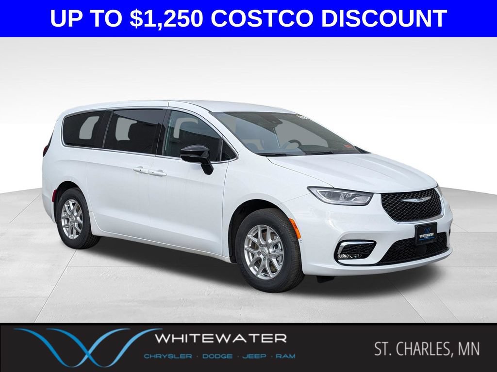 New 2026 Chrysler Pacifica Select