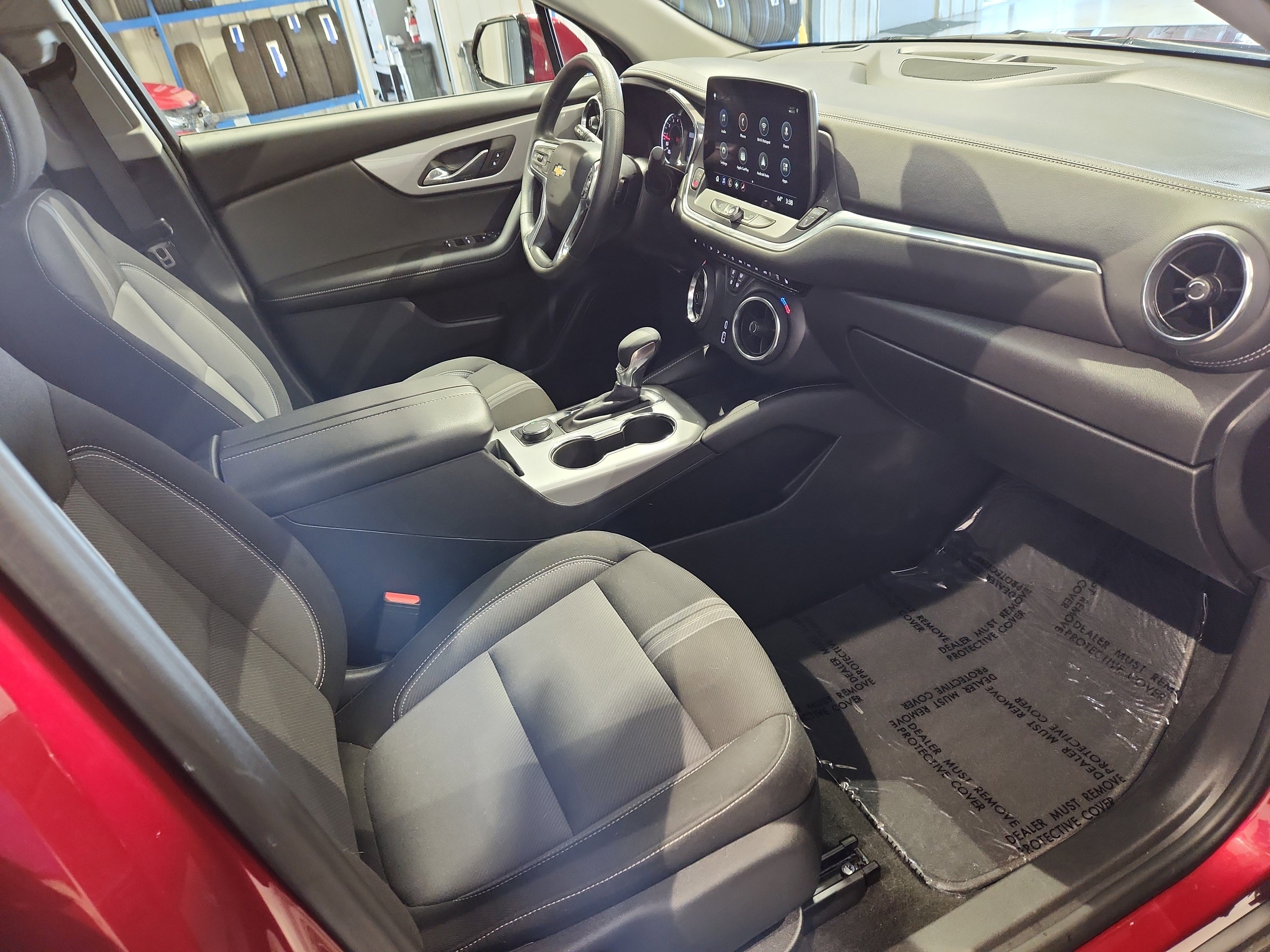 Used 2025 Chevrolet Blazer LT image 17