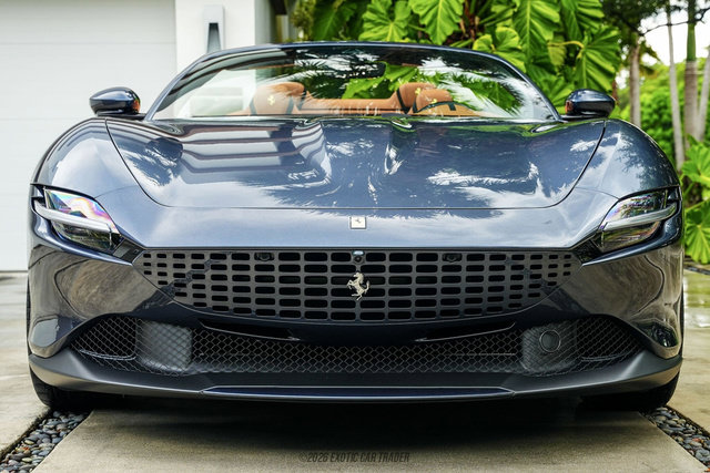 Used 2026 Ferrari Roma Spider RWD image 13