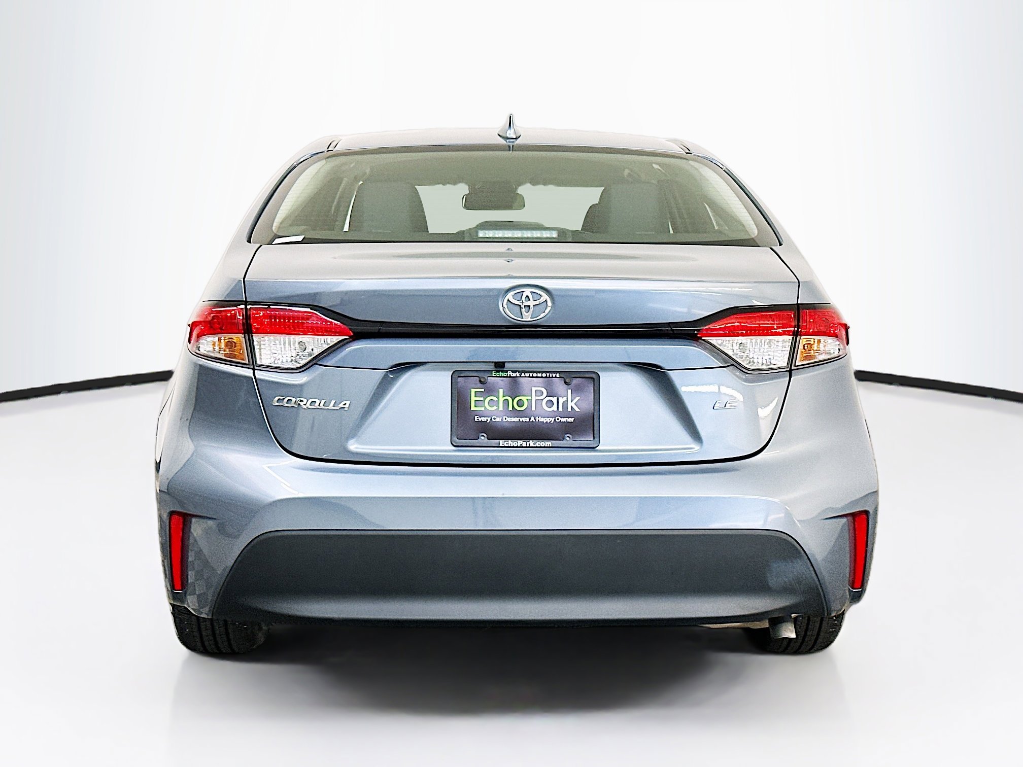 Used 2025 Toyota Corolla LE image 7