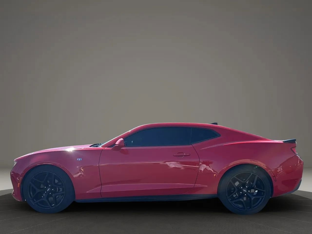 Used 2016 Chevrolet Camaro LT image 27