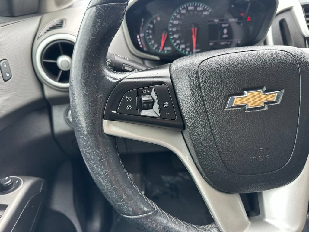 Used 2018 Chevrolet Sonic Premier FWD image 19