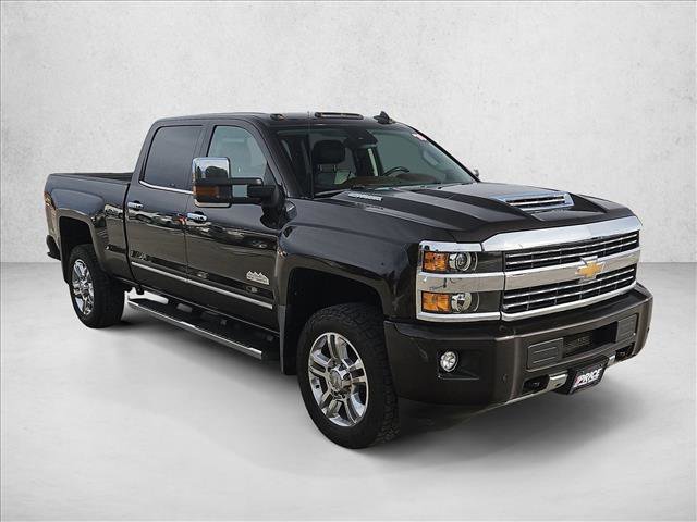 Used 2018 Chevrolet Silverado 2500 High Country w/ Duramax Plus Package video 3