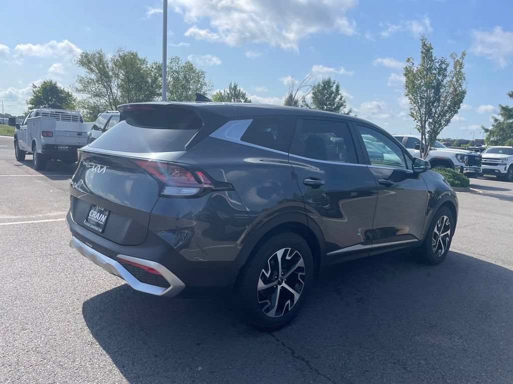 Used 2024 Kia Sportage EX FWD image 7