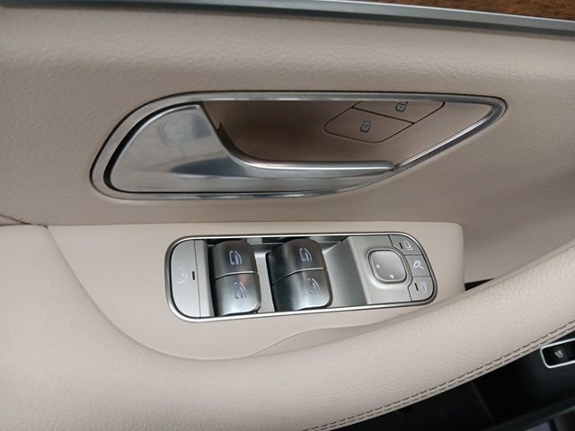 Used 2025 Mercedes-Benz GLS 450 4MATIC image 42