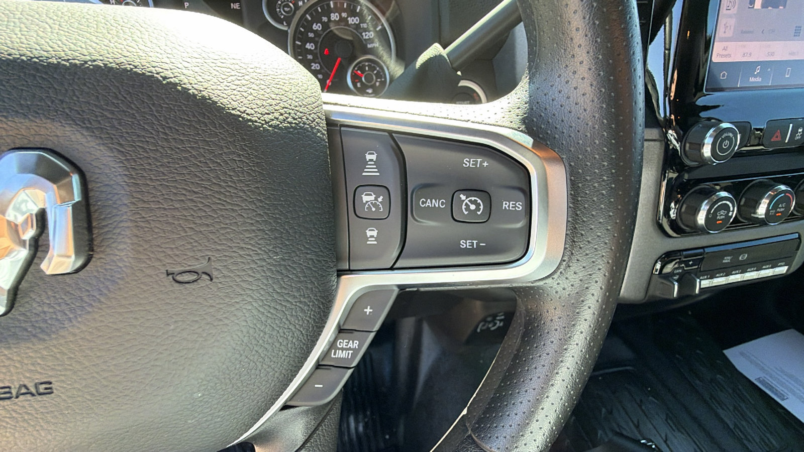 New 2026 RAM 5500 Tradesman w/ Chrome Appearance Group AWD/4WD image 25
