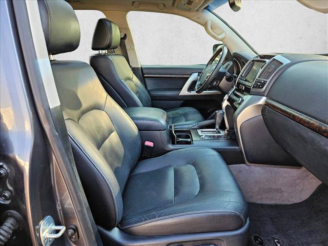 Used 2014 Toyota Land Cruiser AWD/4WD image 15
