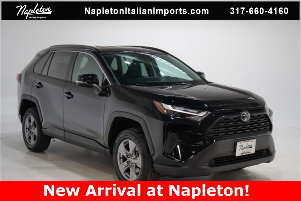 Used 2024 Toyota RAV4 XLE image 1