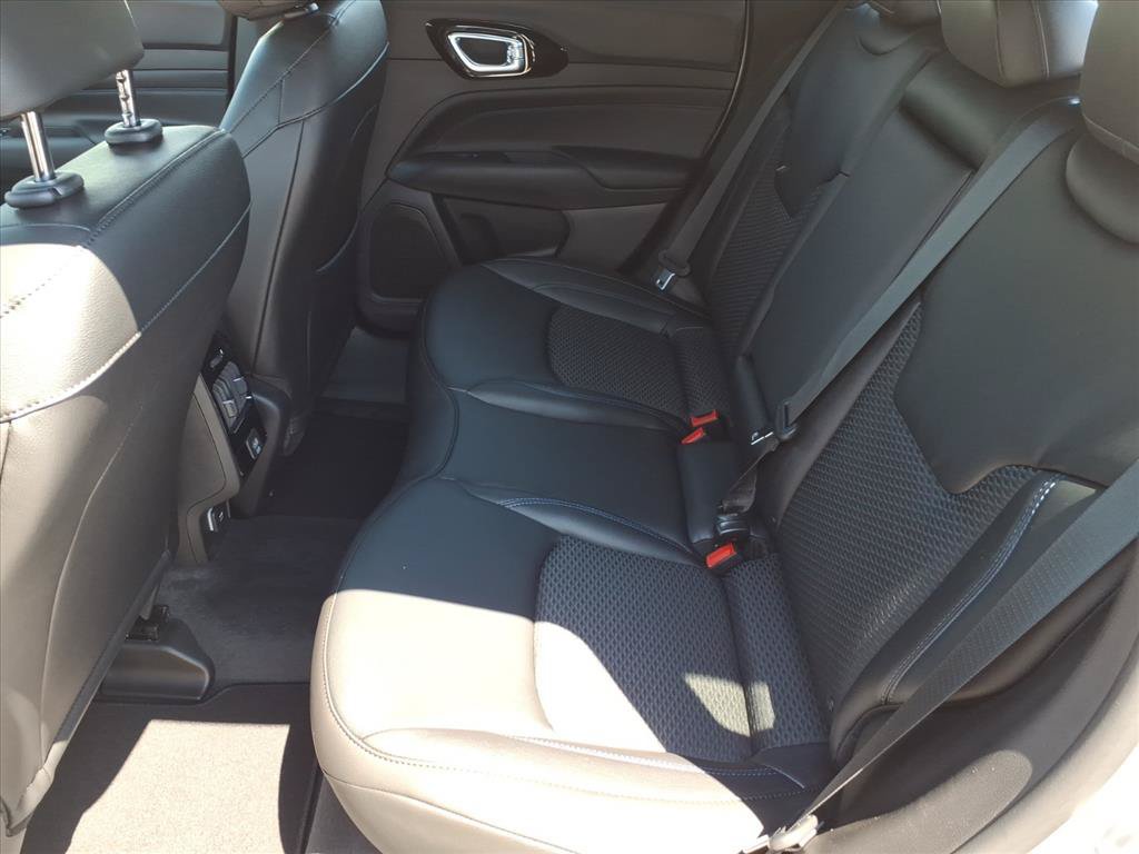 New 2026 Jeep Compass Latitude AWD/4WD image 13
