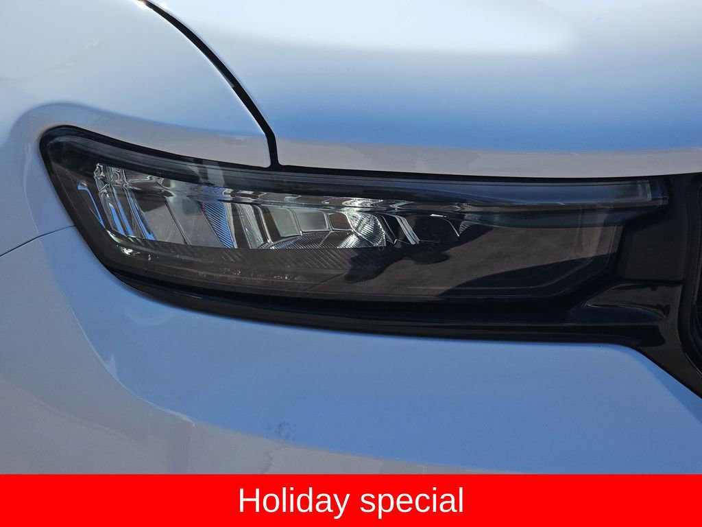 New 2025 Jeep Grand Cherokee Altitude image 34