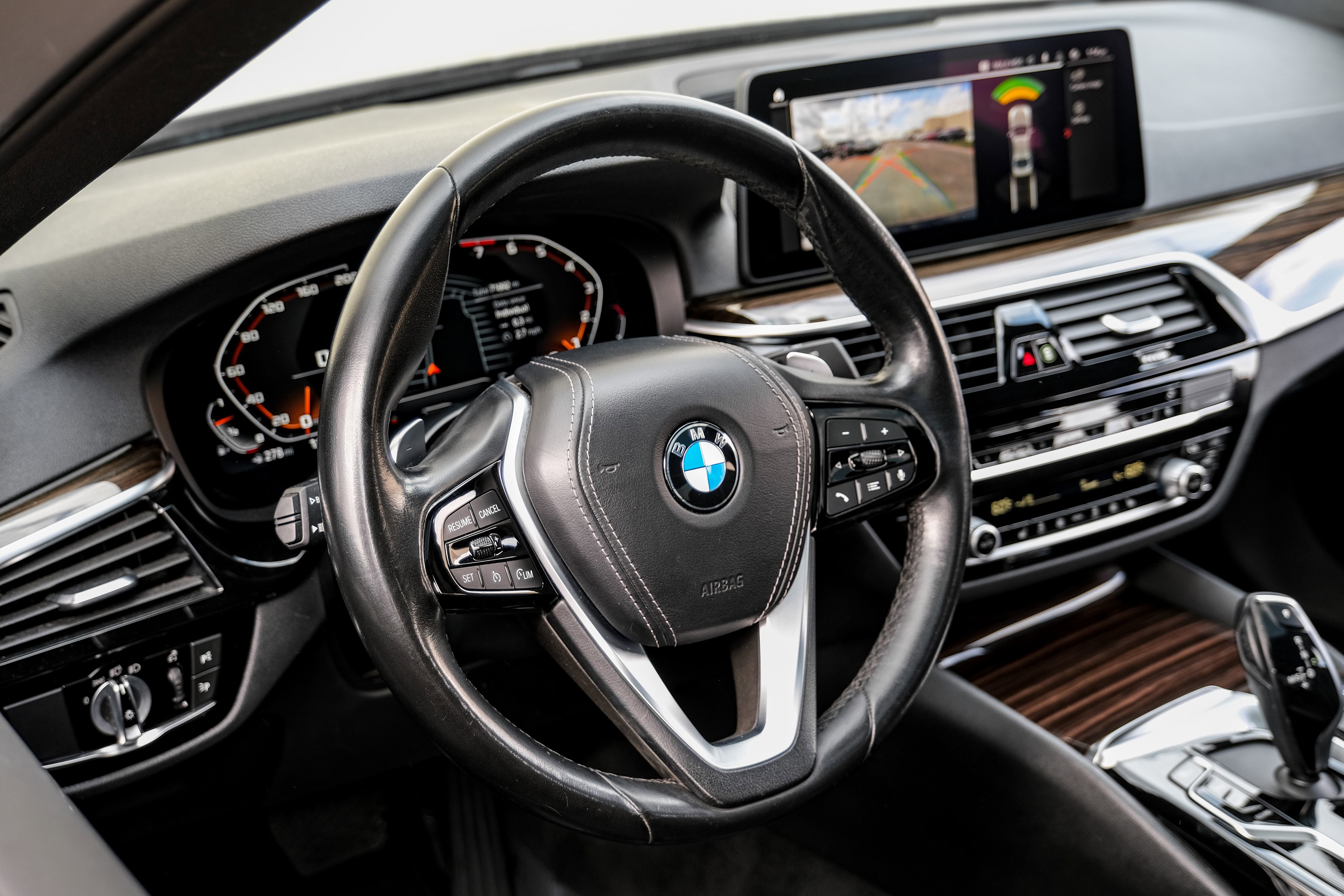 Used 2021 BMW 540i w/ Convenience Package image 15