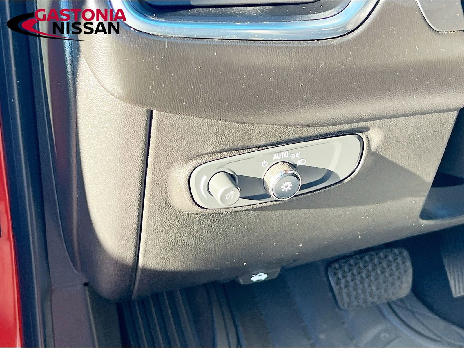 Used 2020 Chevrolet Equinox LS w/ LS Convenience Package image 13