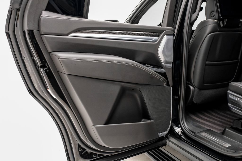 Used 2025 Cadillac Escalade V image 42