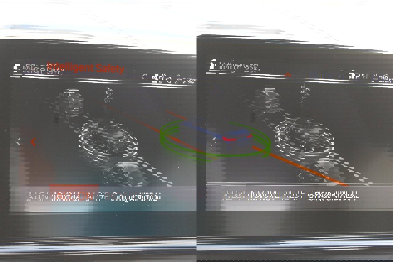 Used 2022 BMW 840i xDrive Convertible w/ Driving Assistance Package image 13