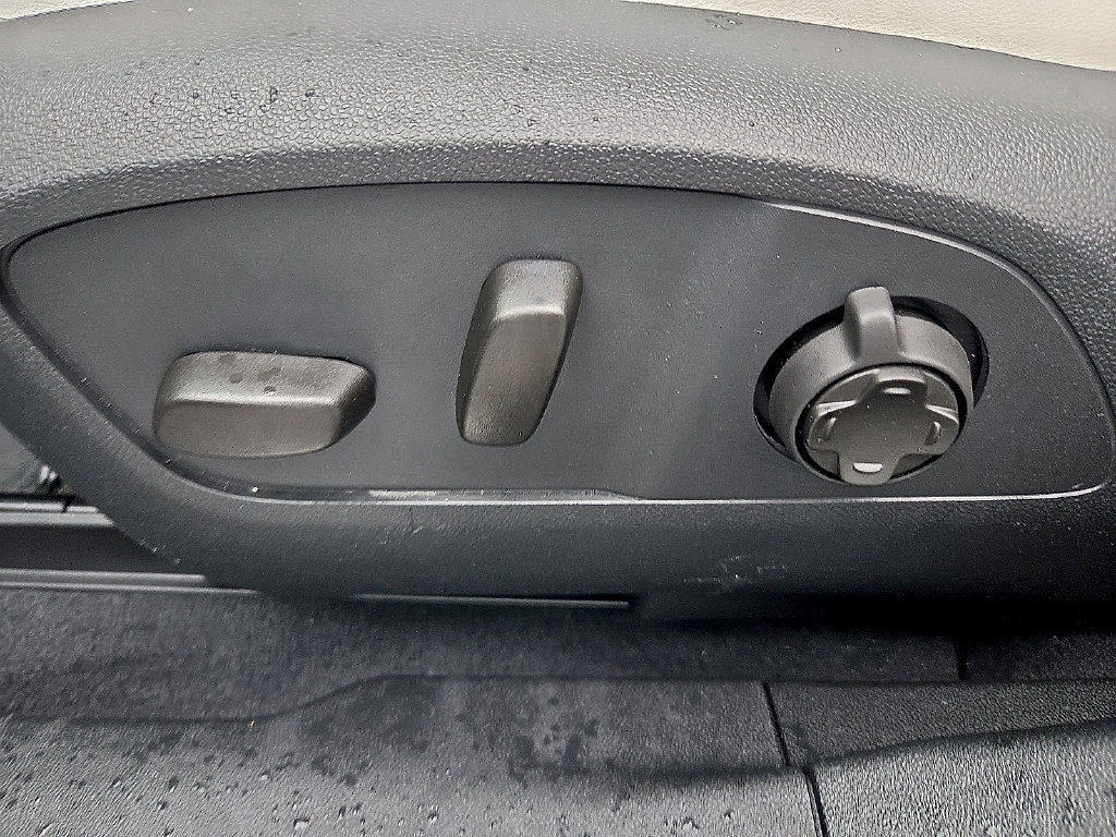 Used 2024 Acura ZDX Type S AWD/4WD image 13