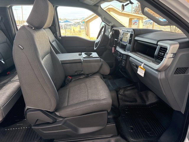New 2026 Ford F250 XL w/ FX4 Off-Road Package image 11