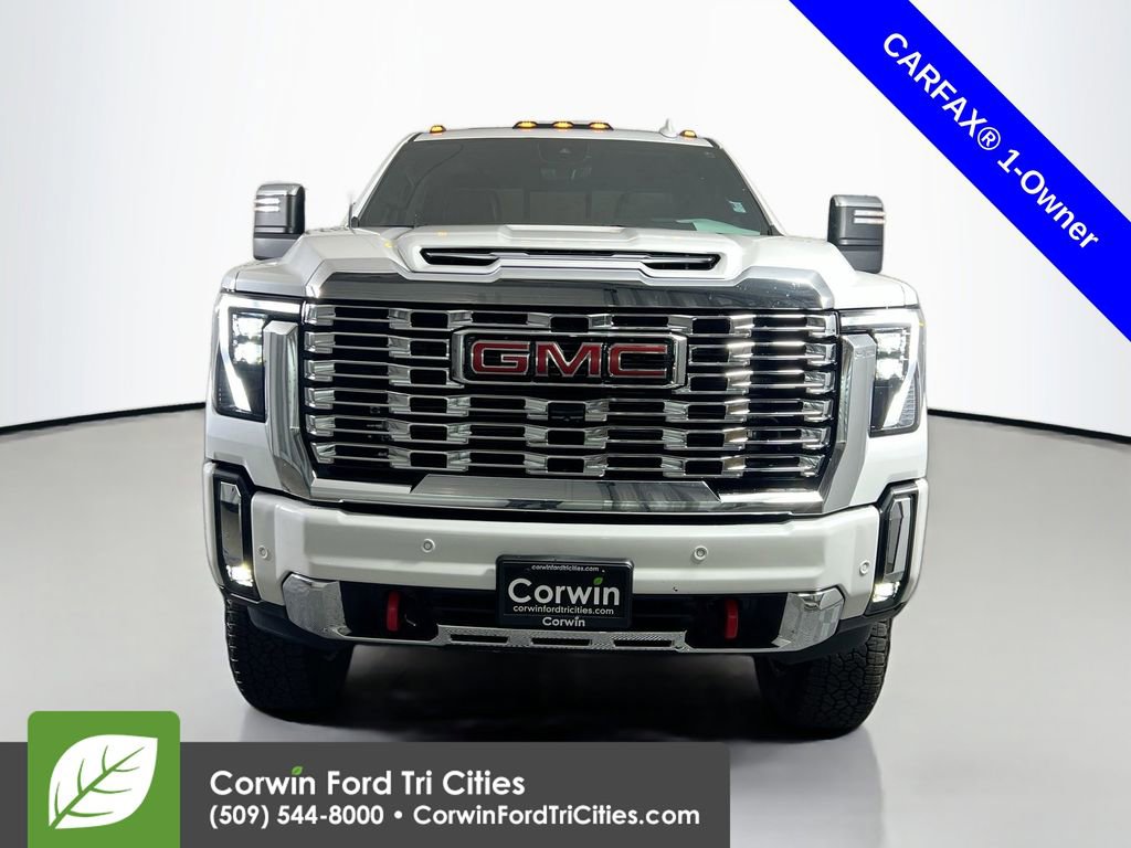 Used 2025 GMC Sierra 2500 Denali w/ Denali Reserve Package AWD/4WD image 4