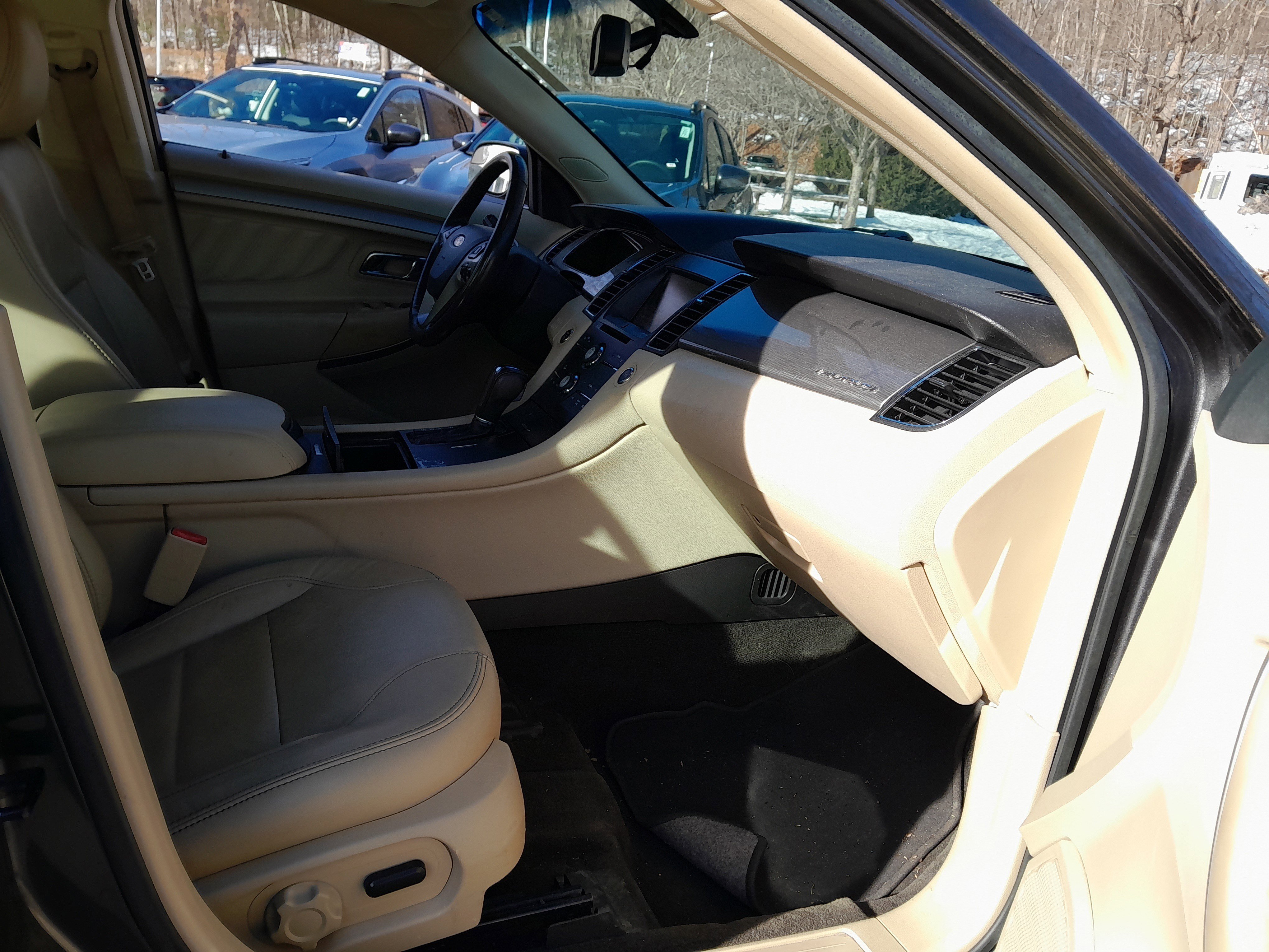 Used 2015 Ford Taurus SEL w/ Equipment Group 201A image 35