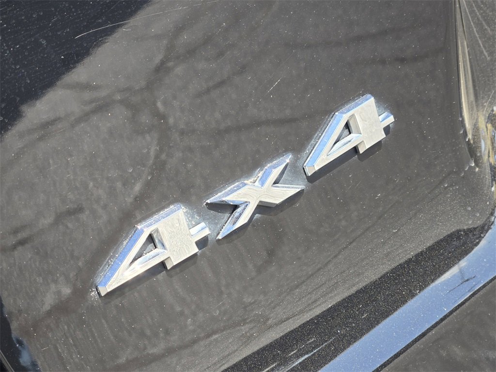 Used 2020 Jeep Cherokee Latitude Plus w/ Comfort/Convenience Group image 11