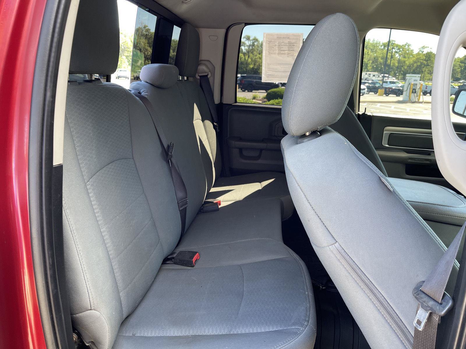 Used 2015 RAM 1500 Classic SLT AWD/4WD image 29