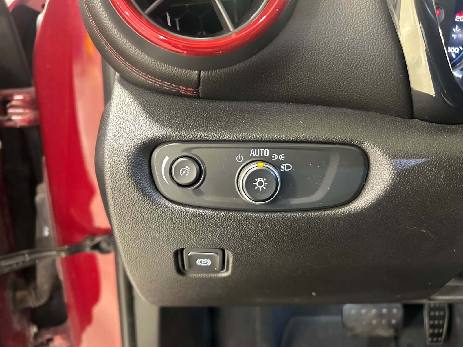 Used 2020 Chevrolet Blazer RS w/ LPO, Floor Liner Package FWD image 21