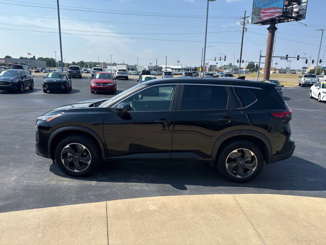 Used 2024 Nissan Rogue SV image 7
