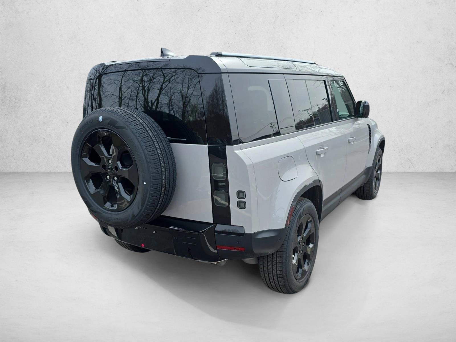 New 2026 Land Rover Defender 110 S AWD/4WD image 5