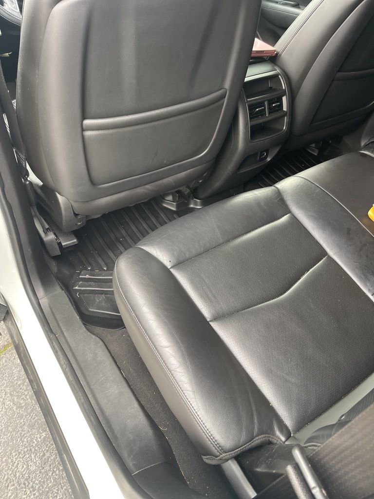 Used 2017 Cadillac XT5 Luxury w/ Driver Awareness Package image 14