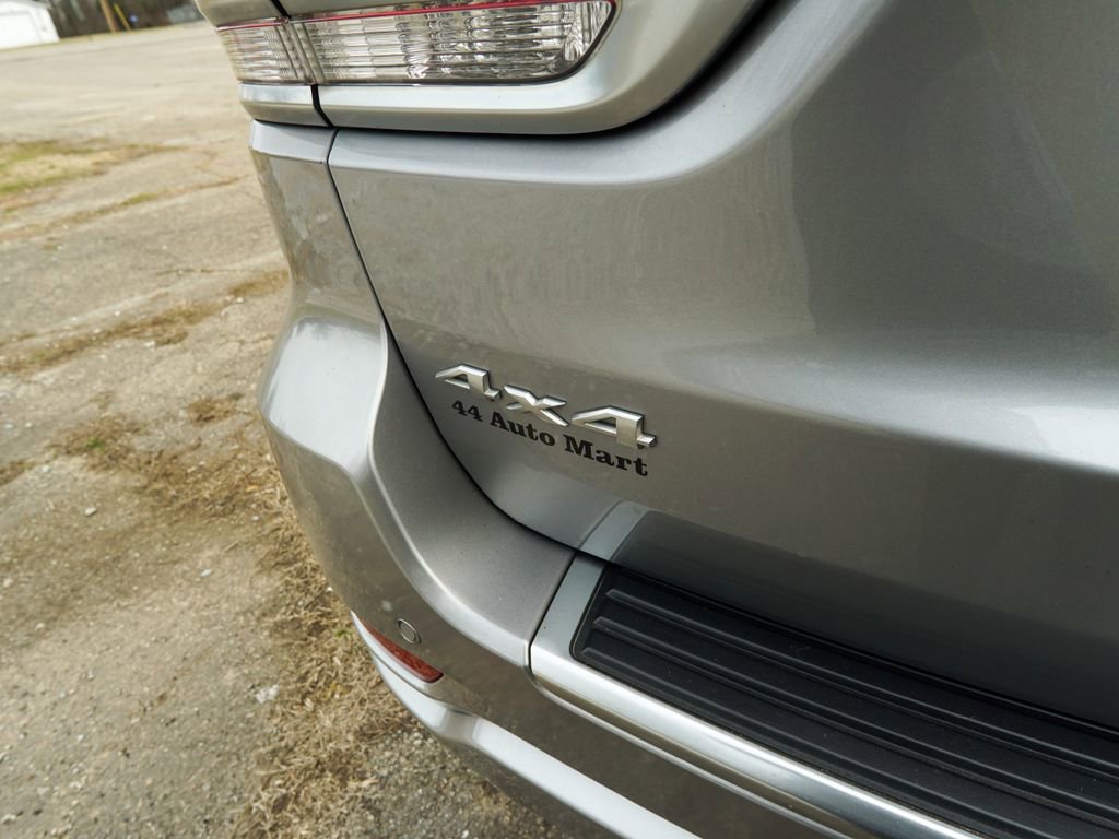 Used 2018 Jeep Grand Cherokee Limited image 9