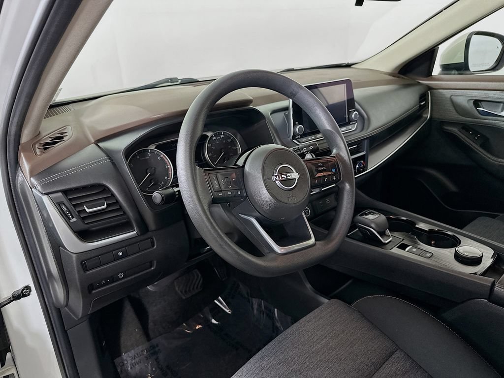 Certified 2023 Nissan Rogue SV AWD/4WD image 16