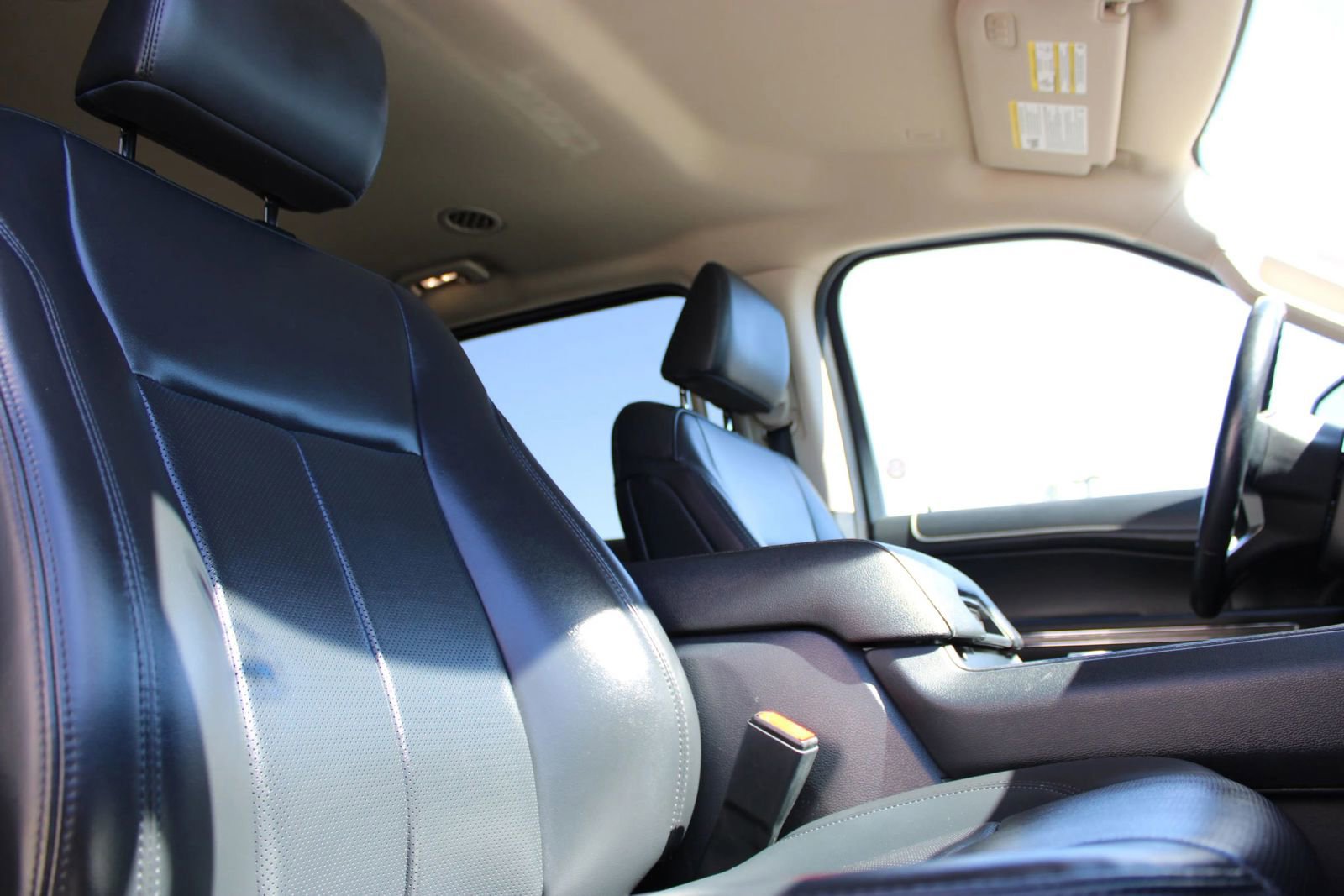 Used 2023 Ford Expedition Max XLT image 18