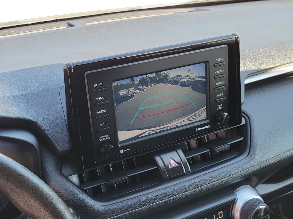 Used 2021 Toyota RAV4 XLE w/ Carpet Mat Package (TMS) FWD image 29