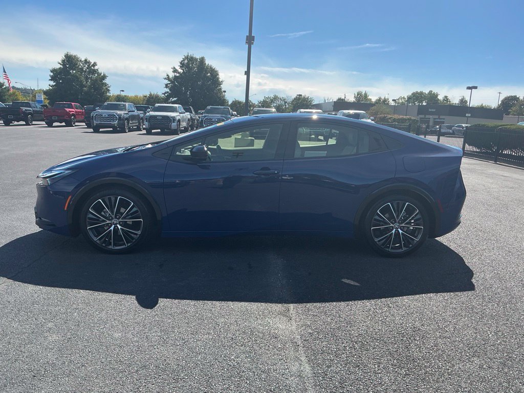 Certified 2024 Toyota Prius XLE FWD image 13