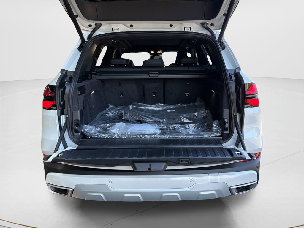 New 2026 BMW X5 xDrive40i w/ Parking Assistance Package image 26