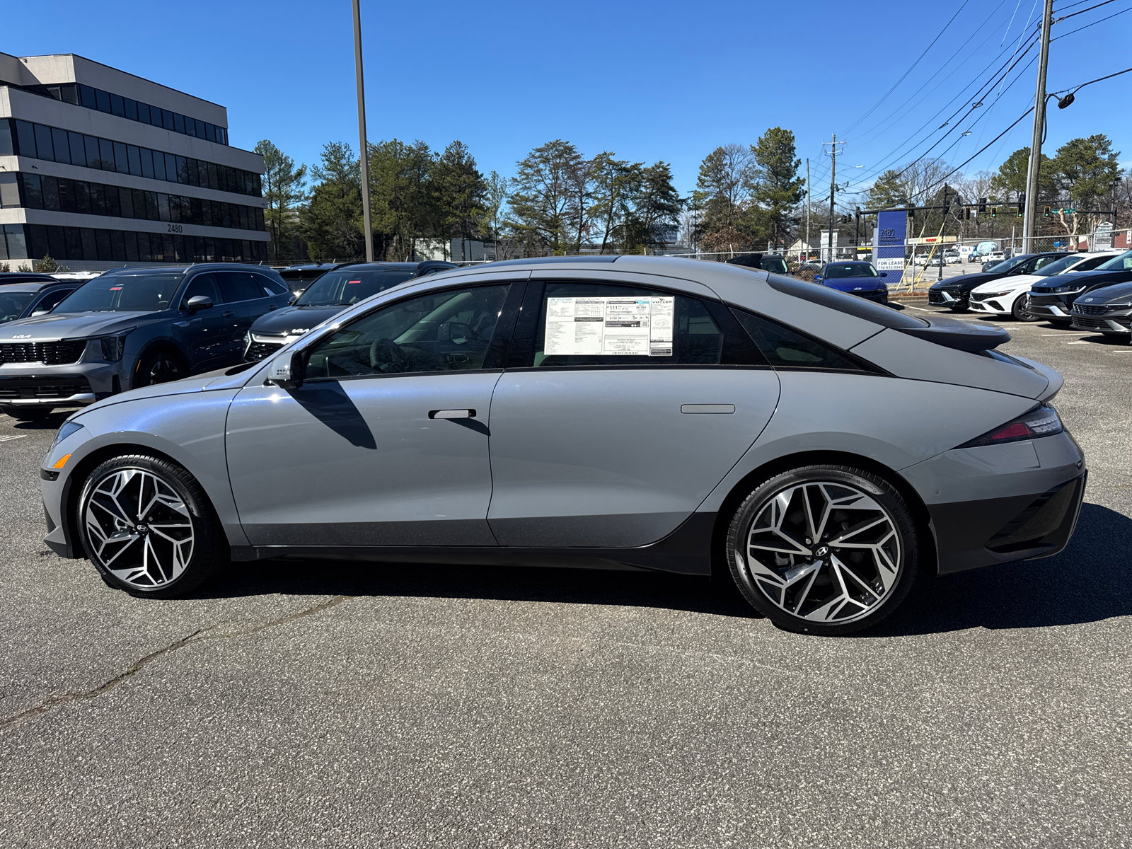 New 2025 Hyundai Ioniq 6 Limited image 5