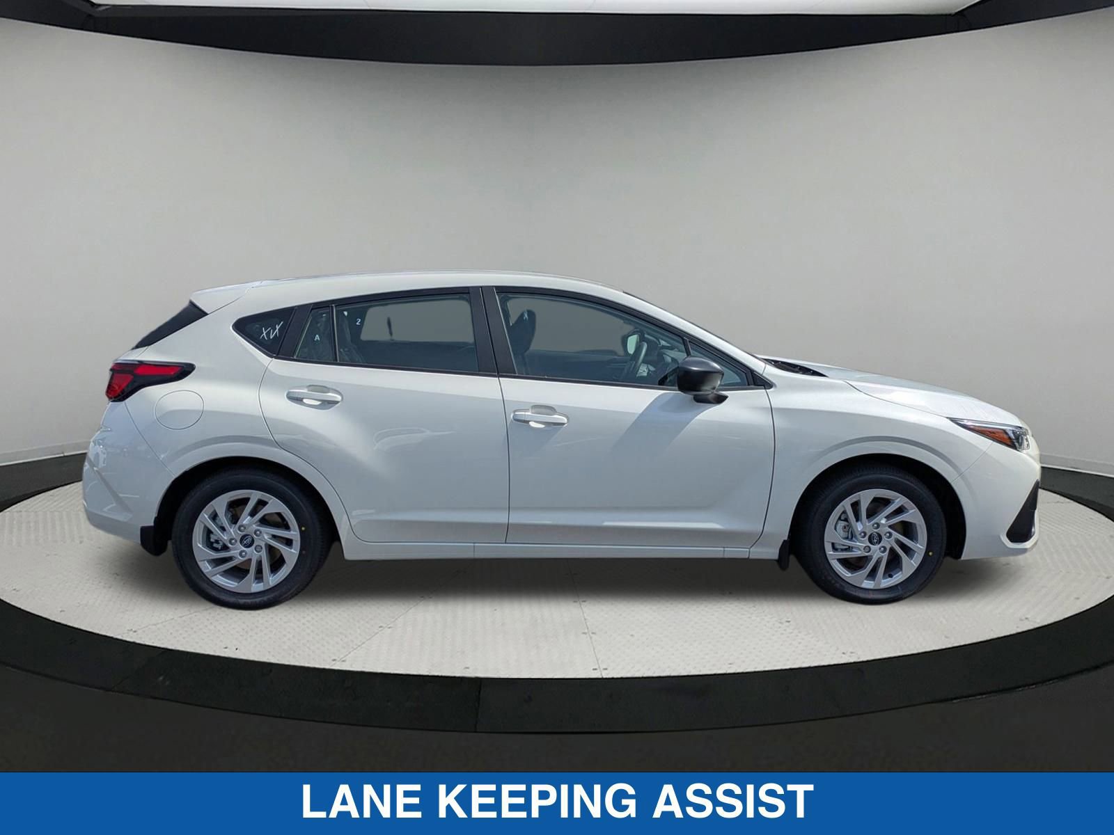 Certified 2025 Subaru Impreza 2.0i image 2