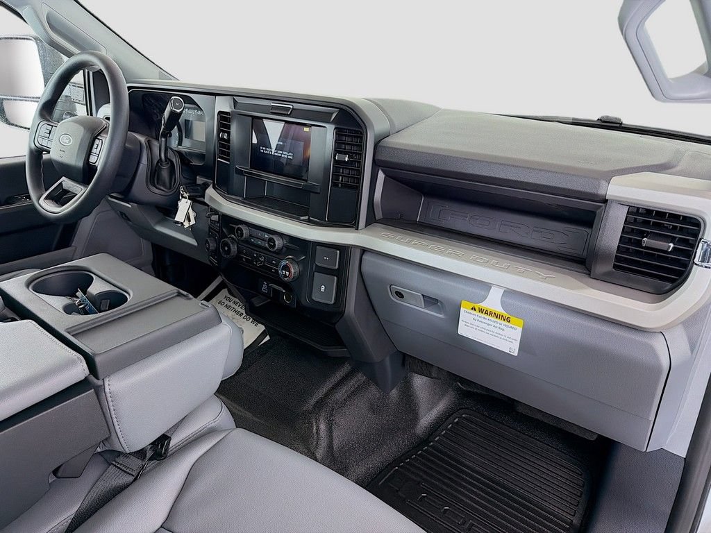 New 2026 Ford F250 XL w/ XL Chrome Package AWD/4WD image 18