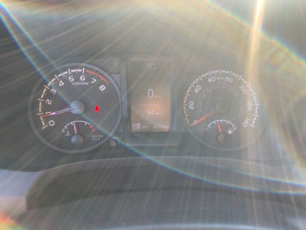 Used 2023 Toyota Tacoma SR image 29