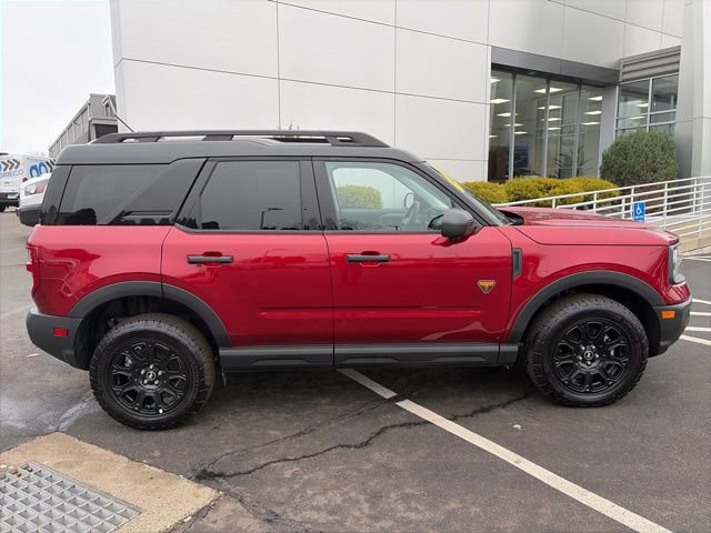 Used 2025 Ford Bronco Sport Badlands image 9