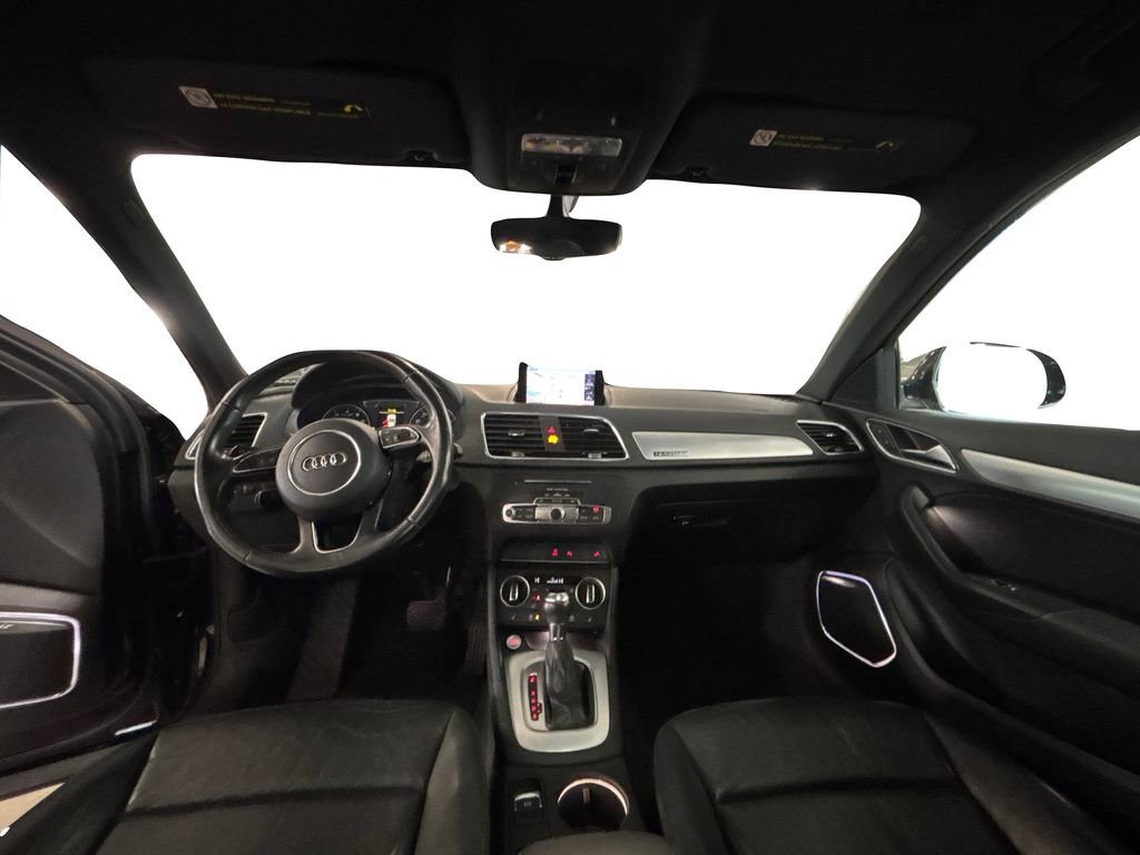 Used 2016 Audi Q3 2.0T Prestige w/ Prestige Package image 18