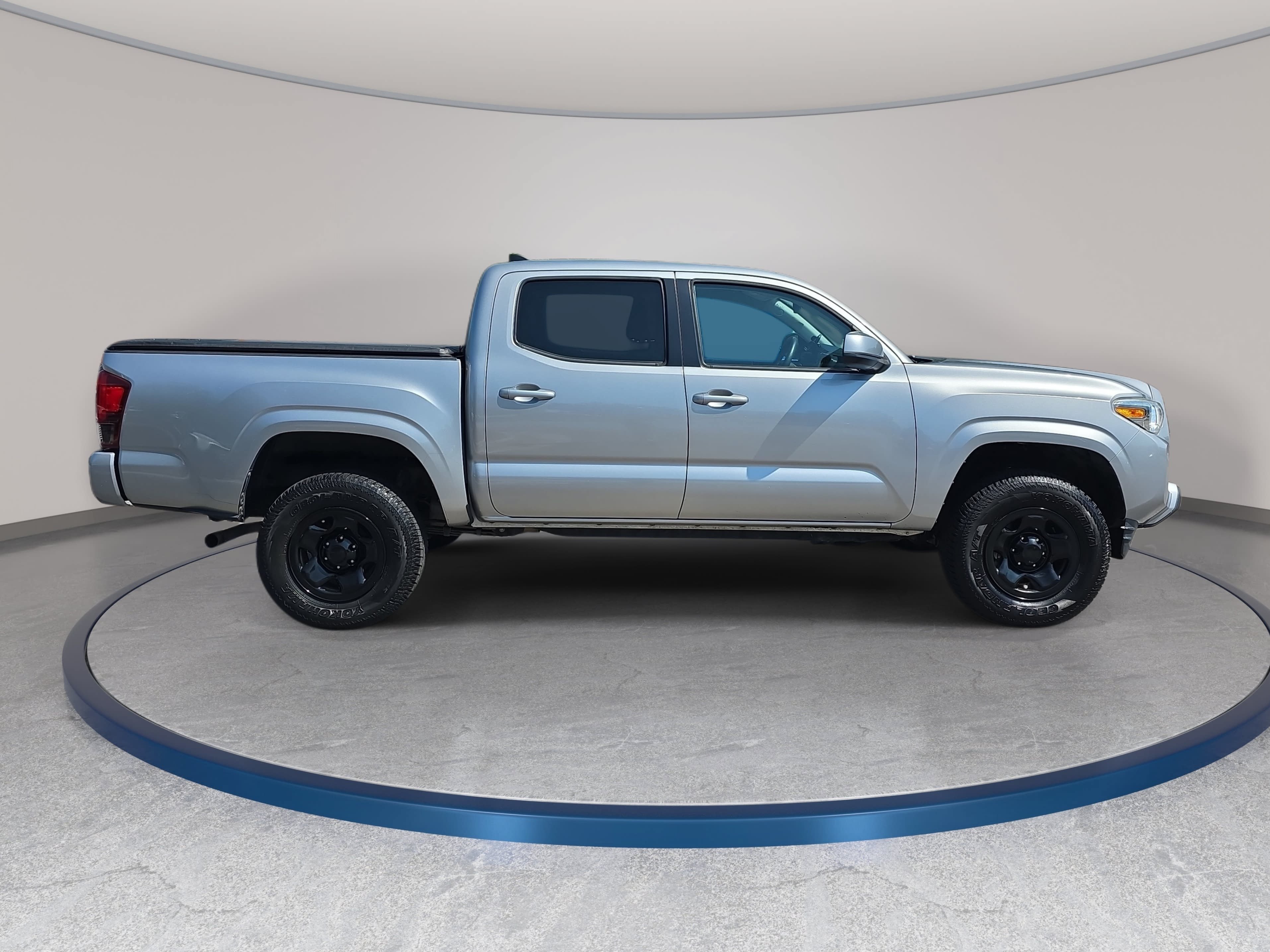 Used 2019 Toyota Tacoma SR w/ SR Convenience Package RWD image 4