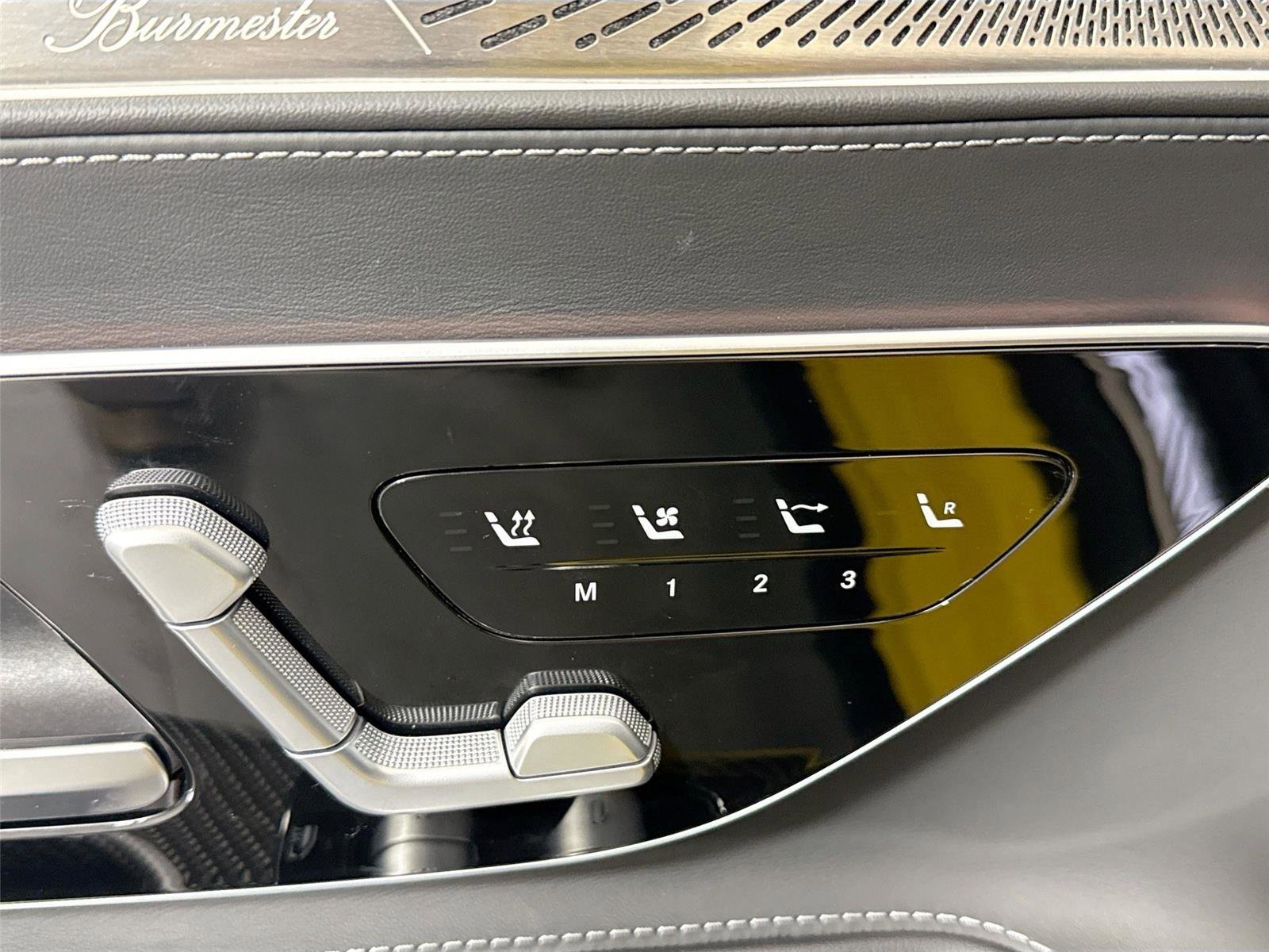 Used 2022 Mercedes-Benz SL 55 AMG 4MATIC image 36