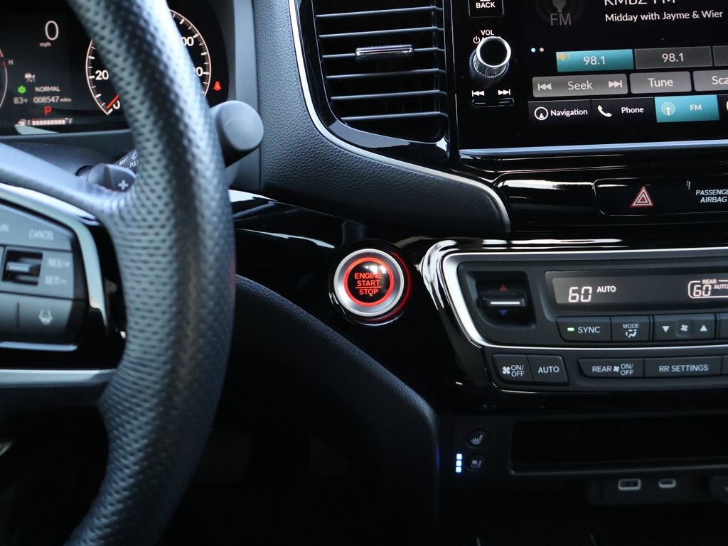 Certified 2025 Honda Ridgeline Black Edition image 27