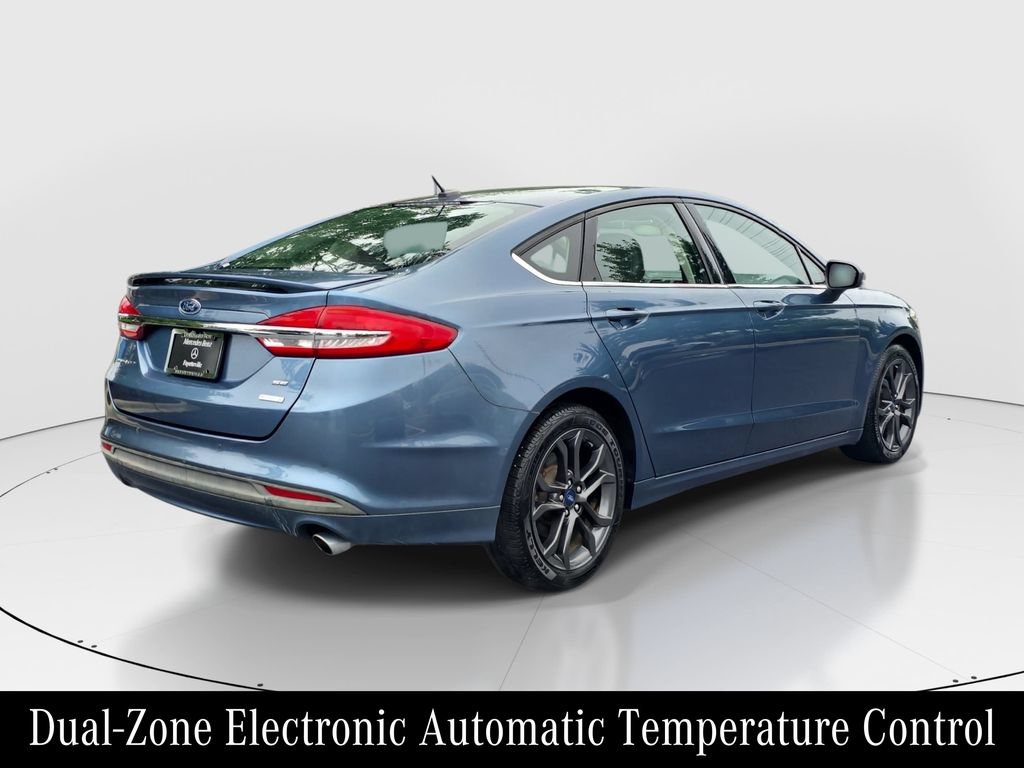 Used 2018 Ford Fusion SE w/ Equipment Group 201A FWD image 5