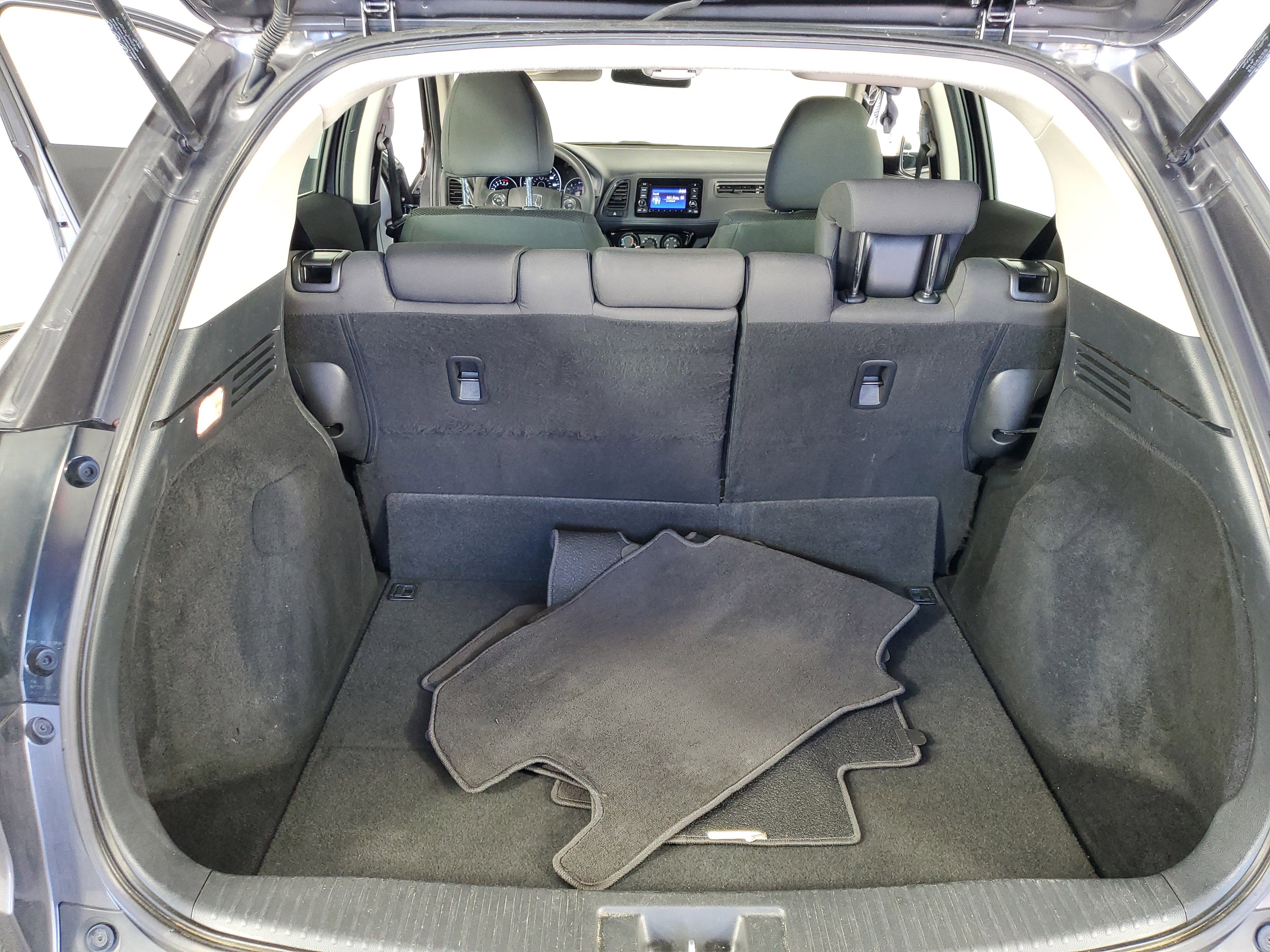 Used 2021 Honda HR-V LX image 31