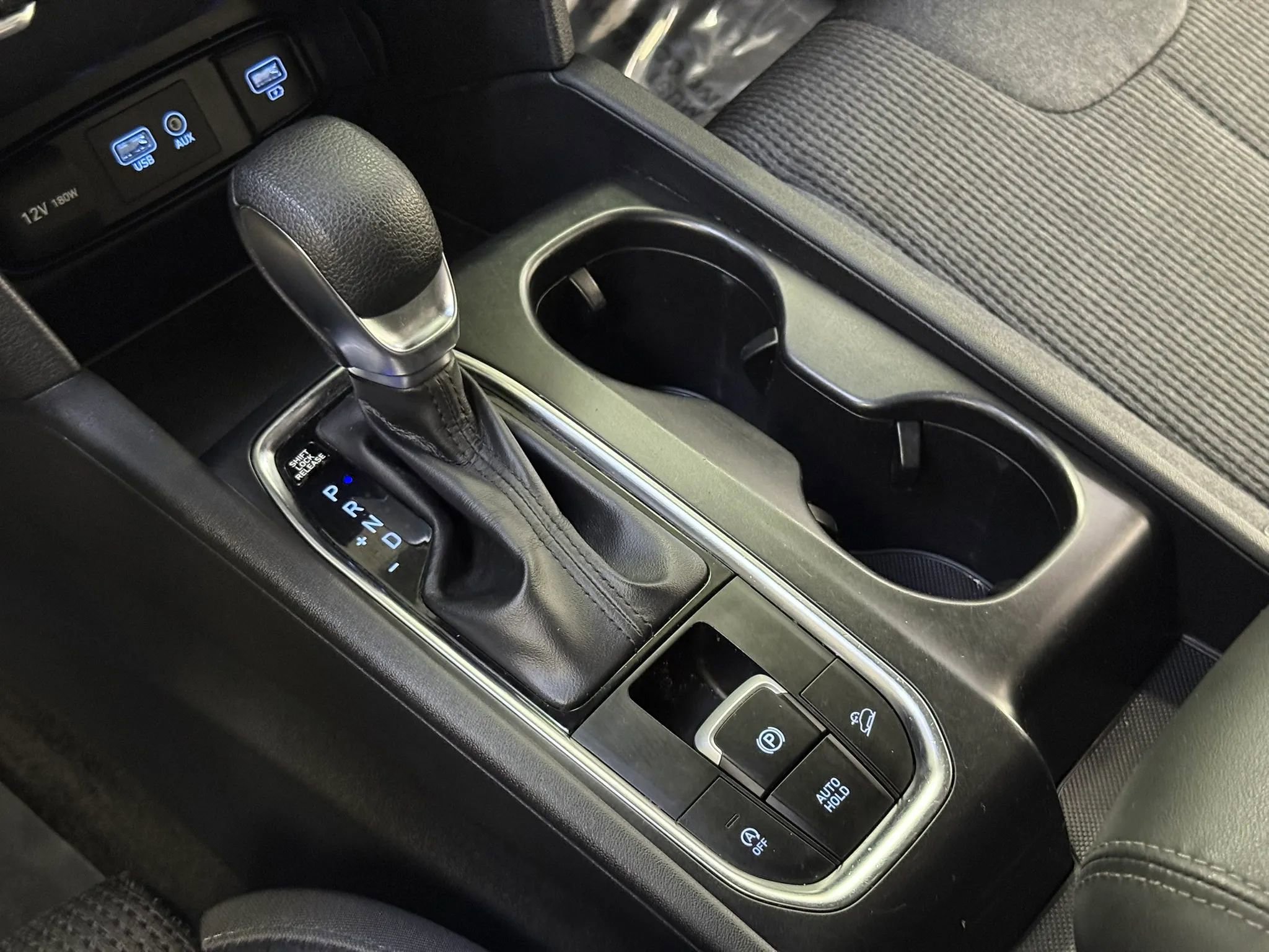 Used 2019 Hyundai Santa Fe SE AWD/4WD image 16
