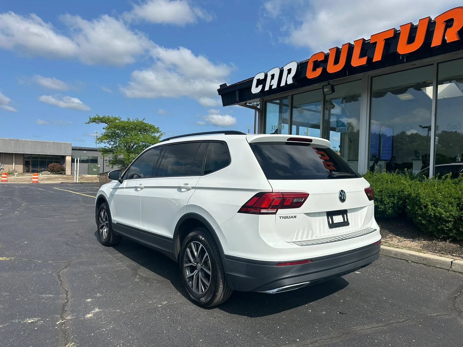 Used 2021 Volkswagen Tiguan S FWD image 6